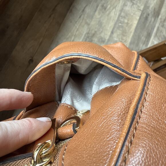 Michael Kors Handbag Women's Brown Grain Leather Zipper Pockets Double Handle - Picture 7 of 14